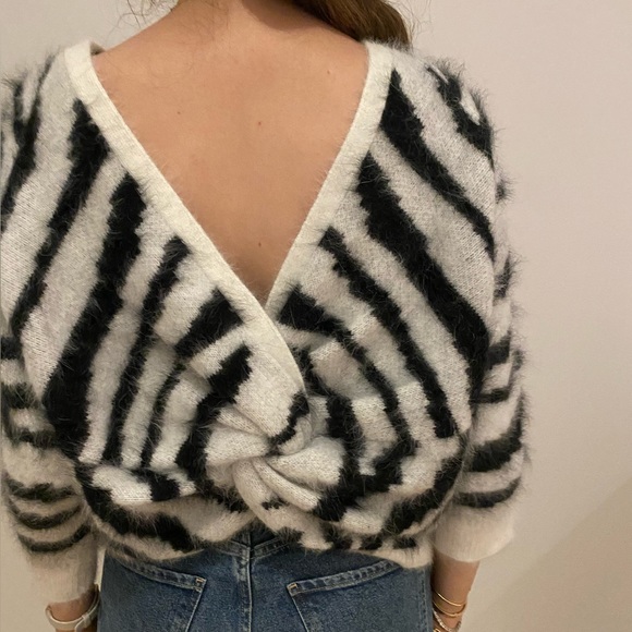 Bash parish black and white sweater size 2 - Picture 5 of 8